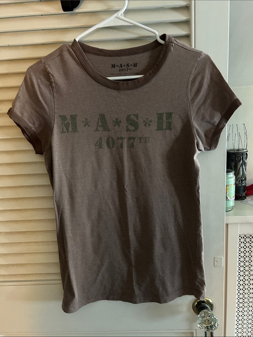 M*A*S*H Women's Brown Short-Sleeve Graphic Tee